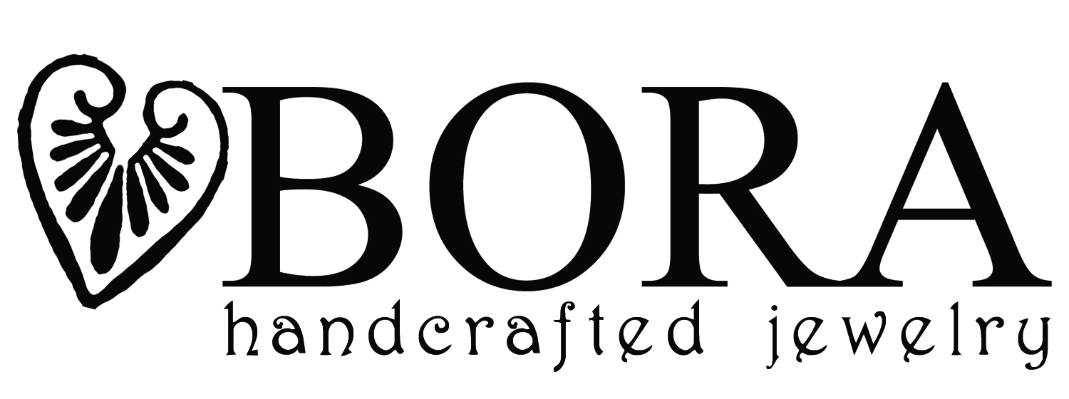 /media/dzffcgl0/bora_nutcracker_market_high_res_logo-1.jpg